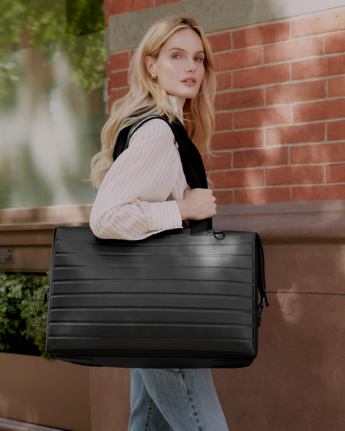 The Onyx Weekender