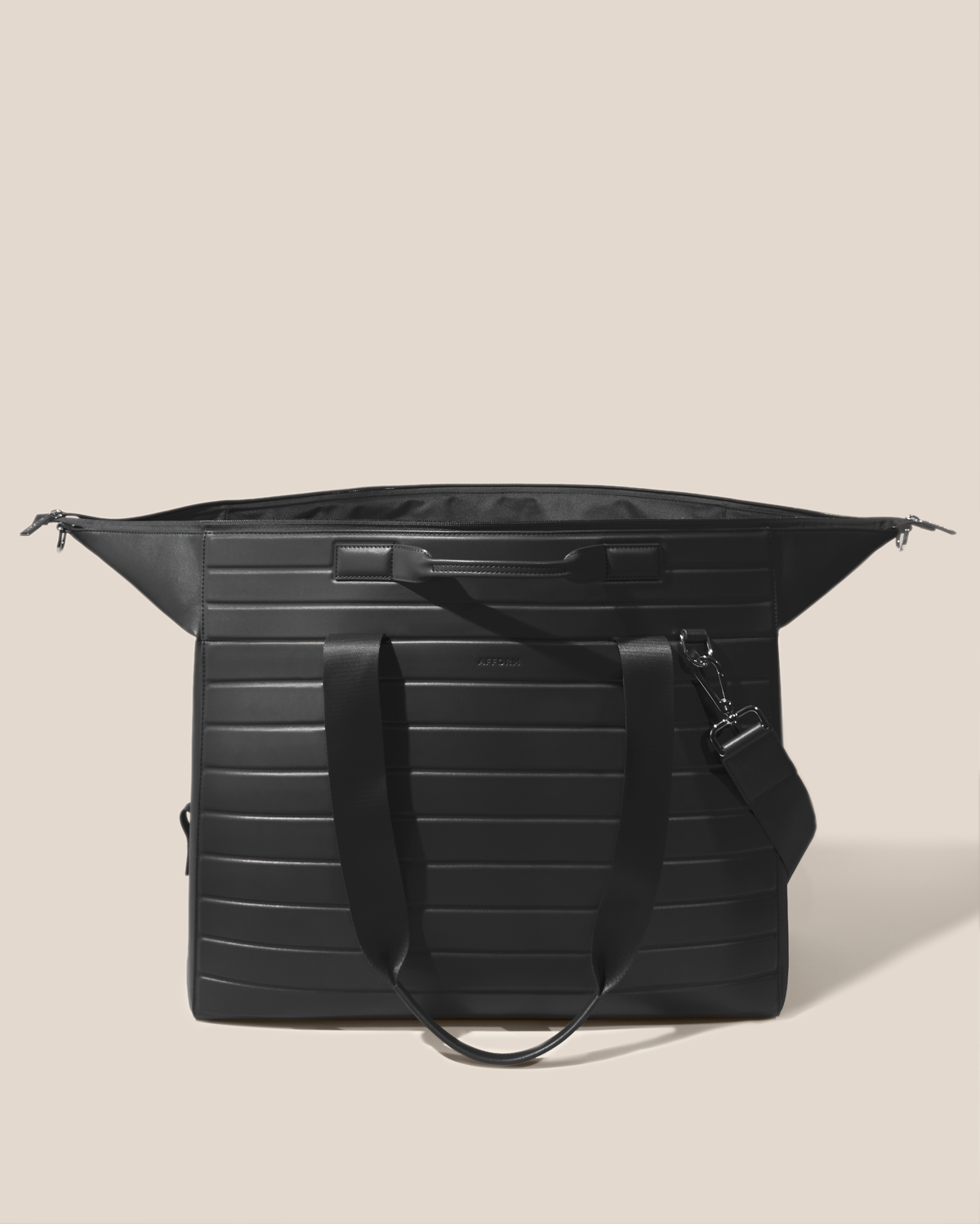 The Onyx Weekender