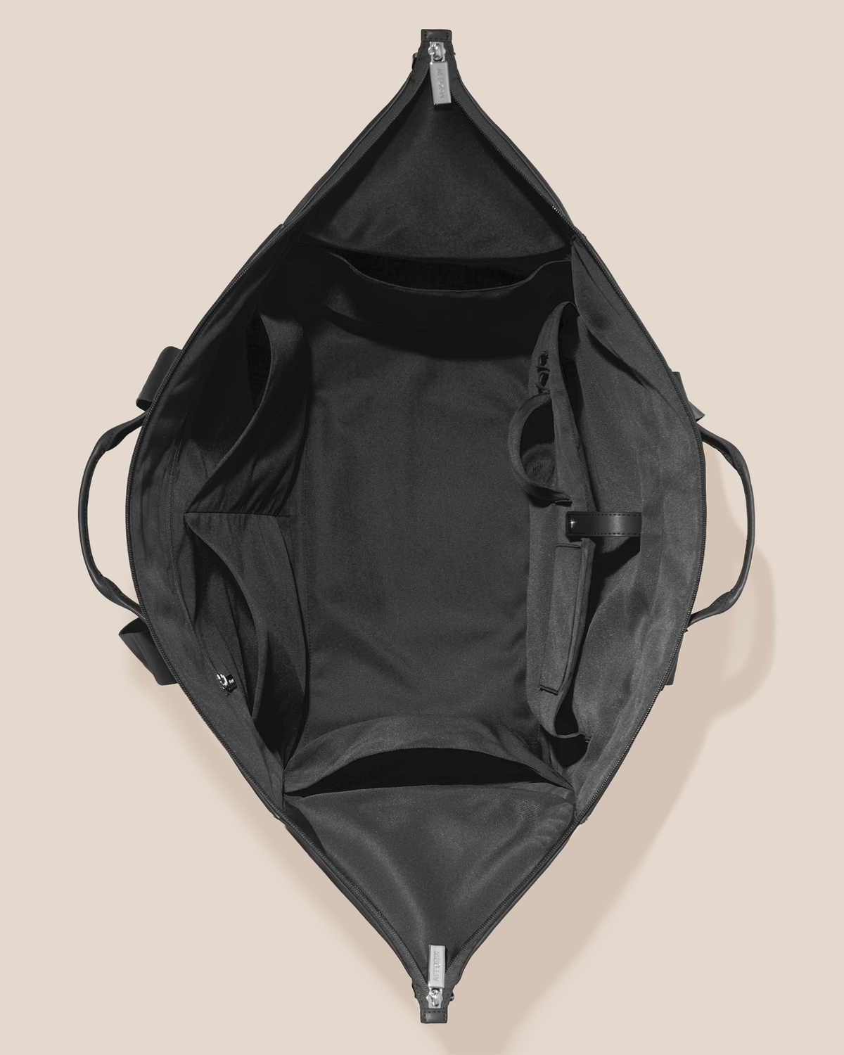 The Onyx Weekender