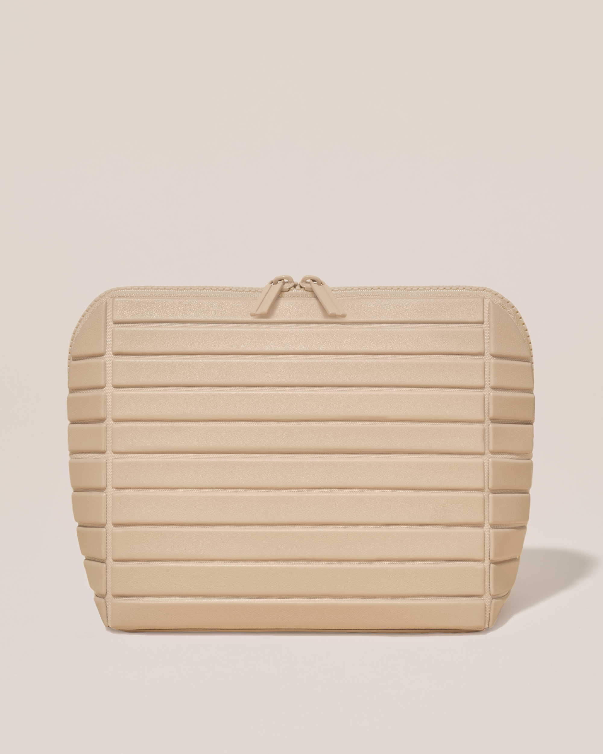 Closed Afform Medium Bisque (white) Traveller makeup bag with structured horizontal bar design