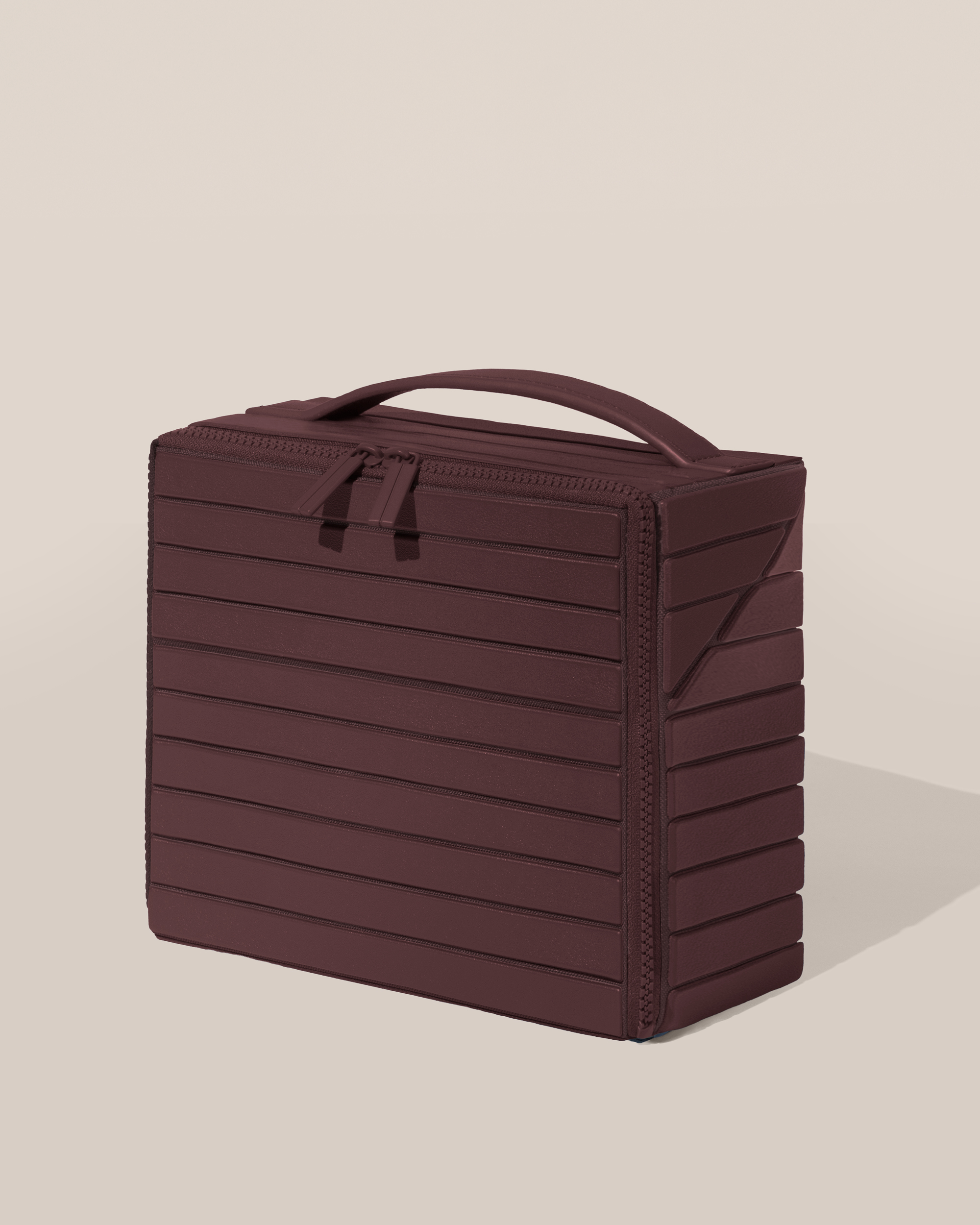 Closed Afform Medium Cassis (maroon) Kit toiletry bag with a compact, zip-around design and top handle for elevated everyday or travel organization