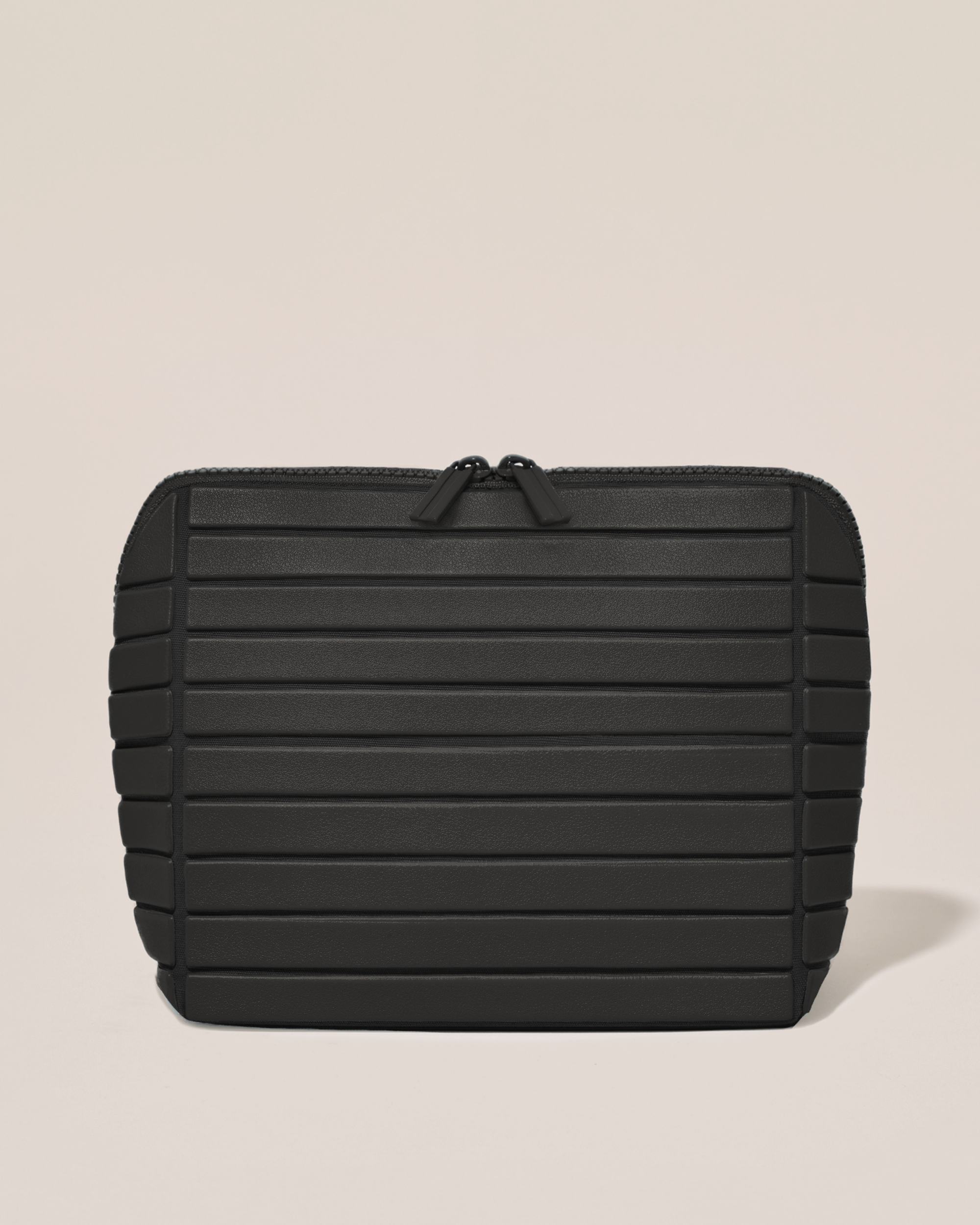 Closed Afform Medium Onyx (black) Traveller makeup bag with structured horizontal bar design